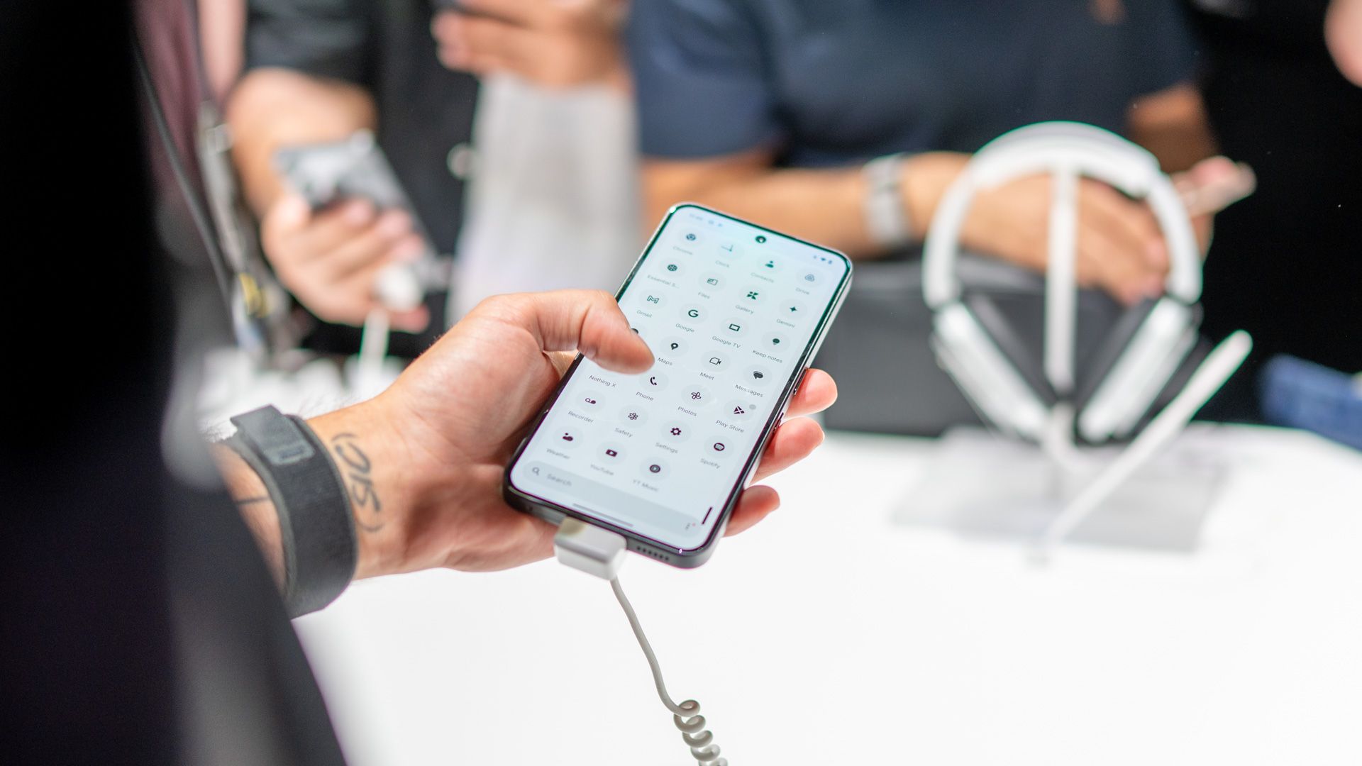 Nothing Phone (3) Is Here, Replaces LED Lights With 'Glyph Matrix' Panel