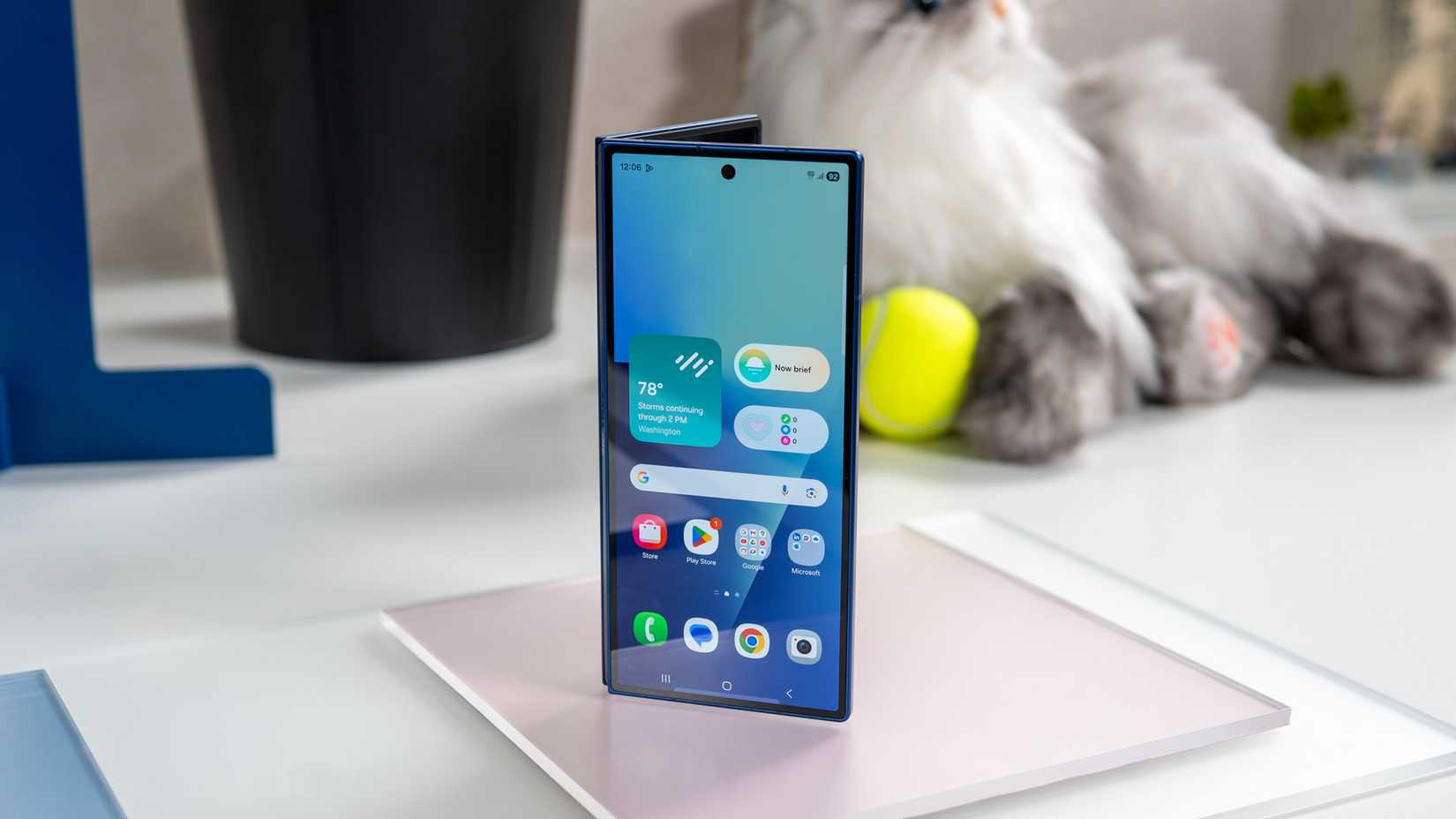 samsung galaxy z fold 7 standing on display showing the home screen on the cover display 54641201987 o-1