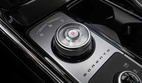 Close-up shot of the gear selector in a 2025 Kia Sorento Hybrid.