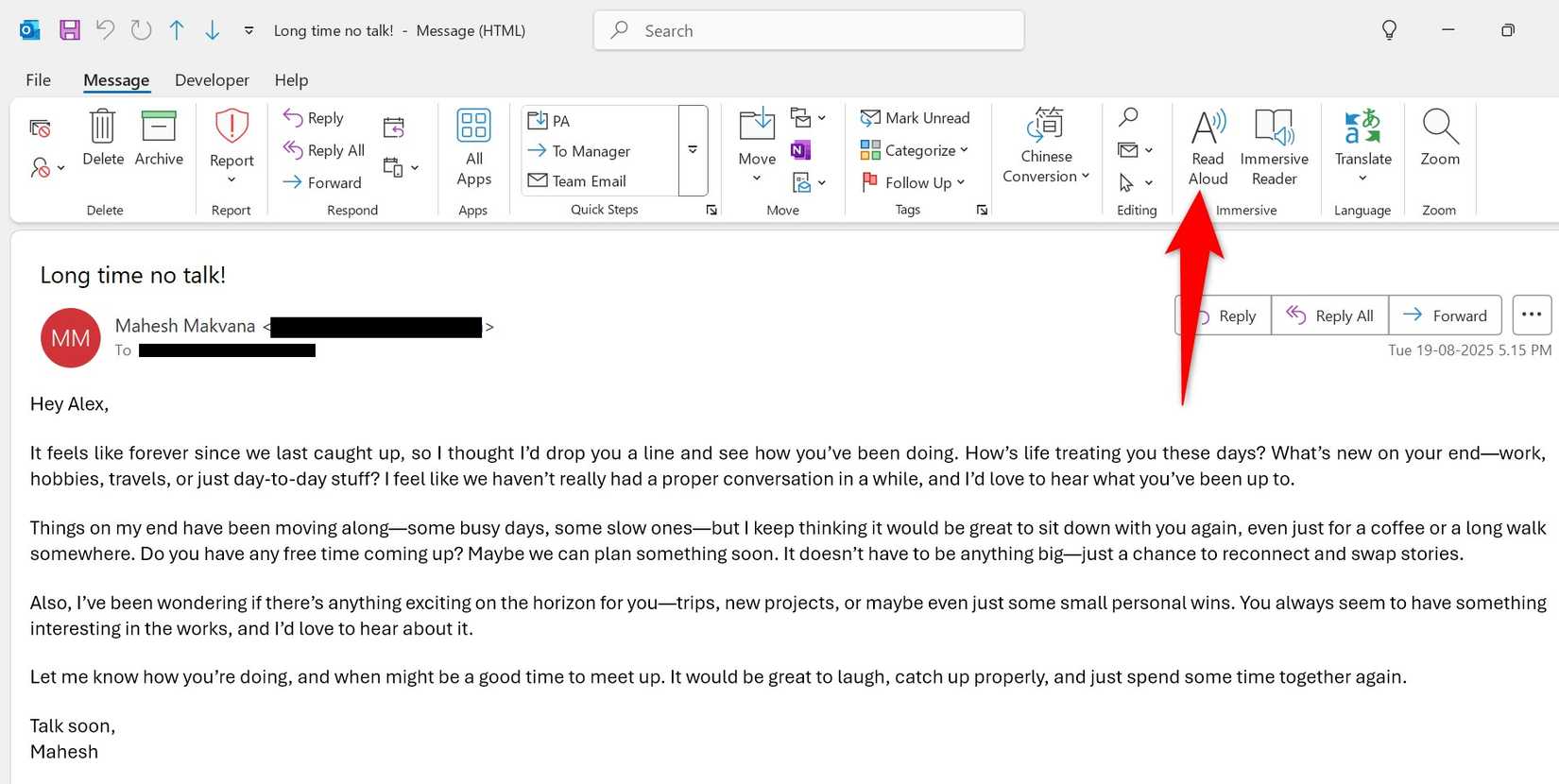 "Read Aloud" highlighted in Microsoft Outlook.