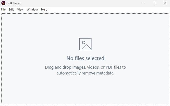 ExifCleaner app main screen on a Windows PC.