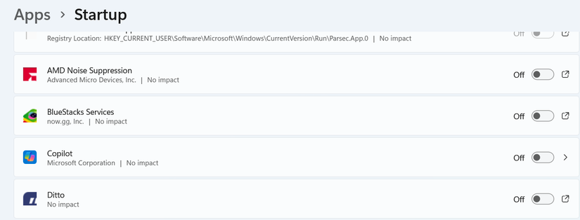 Disabling startup apps from the Settings app.