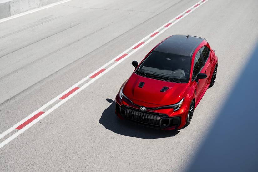 2025_Toyota_GR-Corolla_Premium-Plus_AT_SupersonicRed_002-1500x1000-1