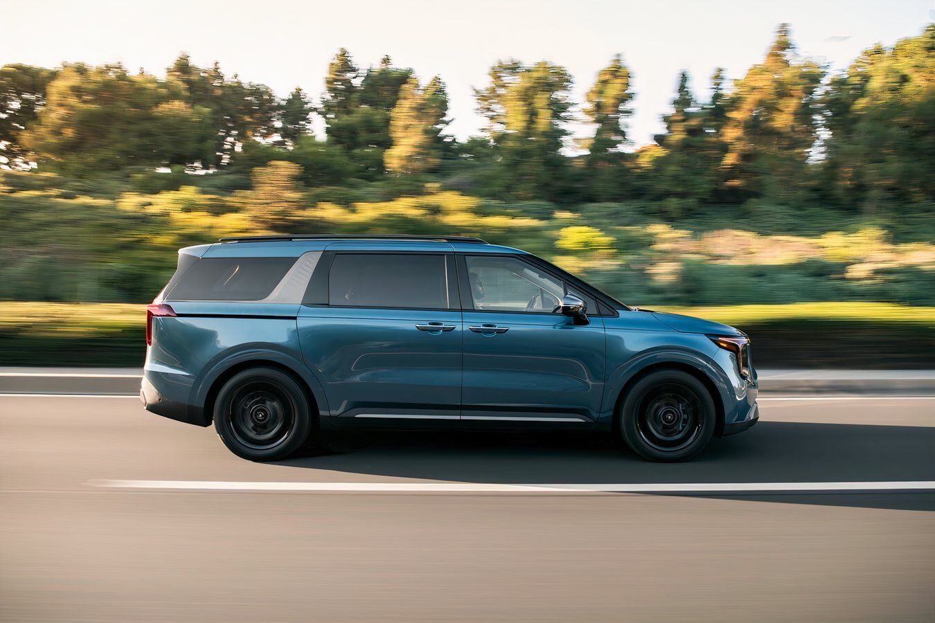 This Kia minivan delivers what most family SUVs don’t
