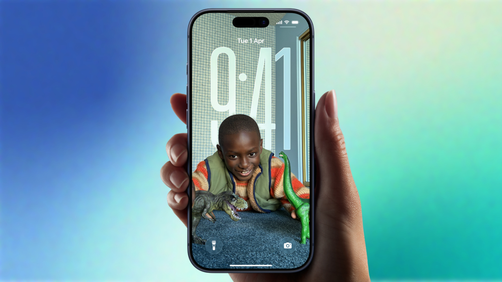 Apple dynamic lock screen with larger clock.