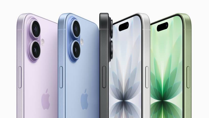 Apple iPhone 17 in several colors.