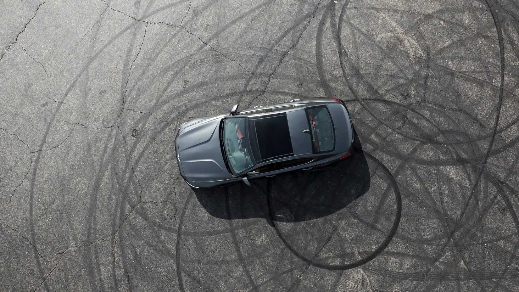 Top-down view of a 2022 Genesis G70 