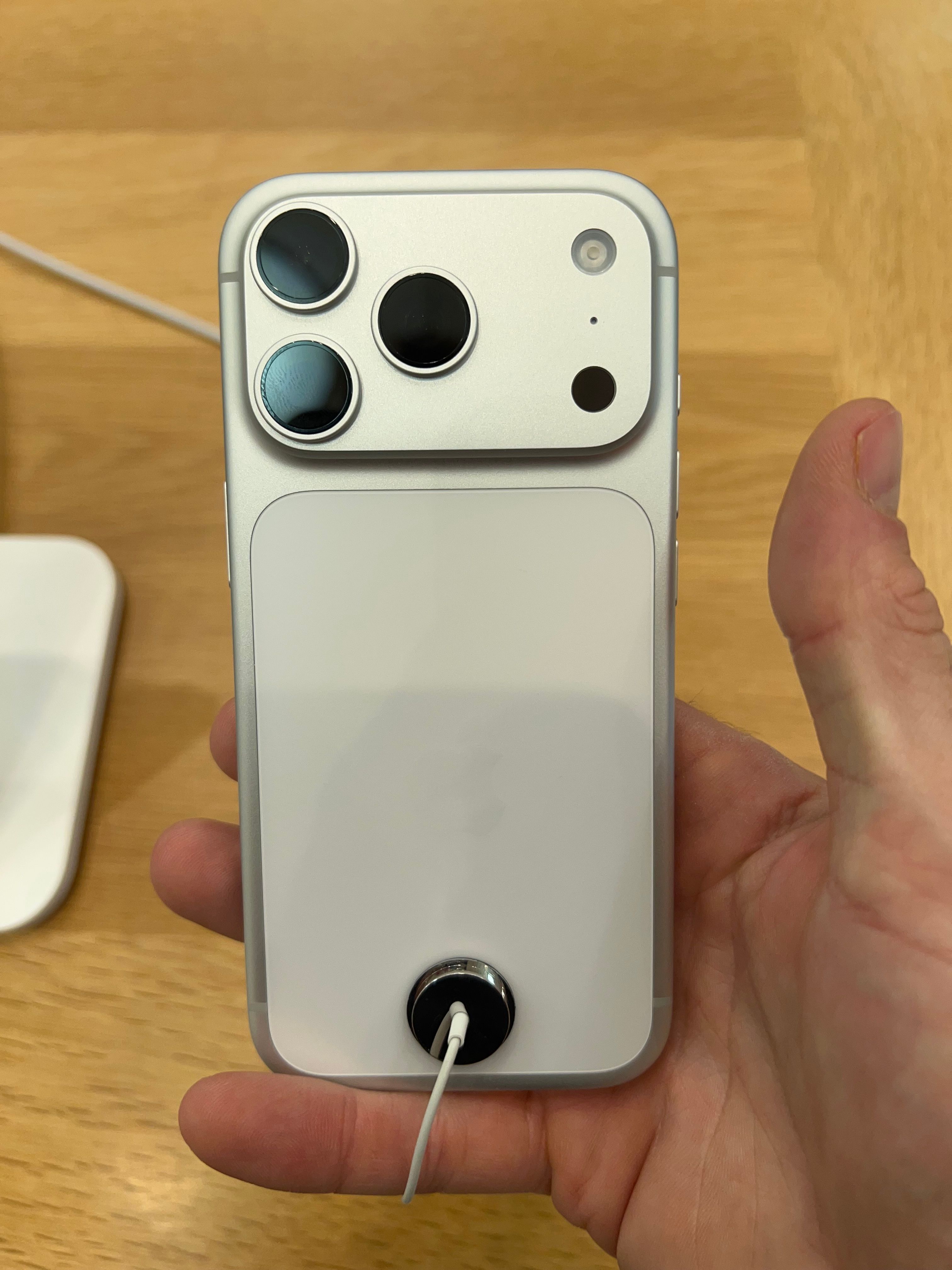 Here’s What the iPhone 17, 17 Pro, and Air Colors Actually Look Like