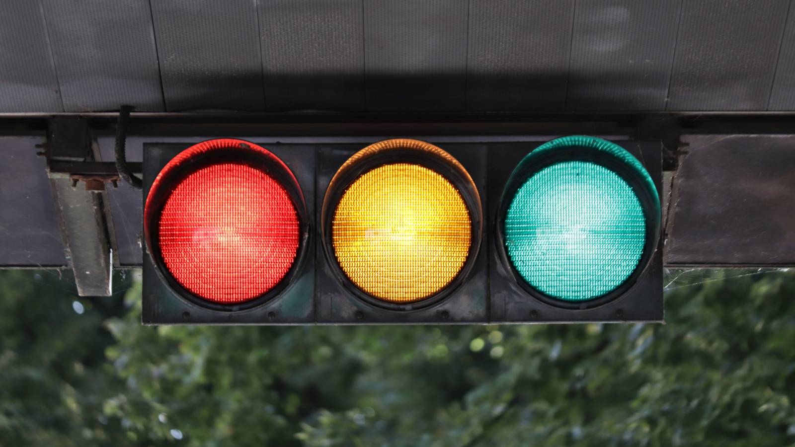 MacOS Myth Busted: Do You Really Need to Close Apps?