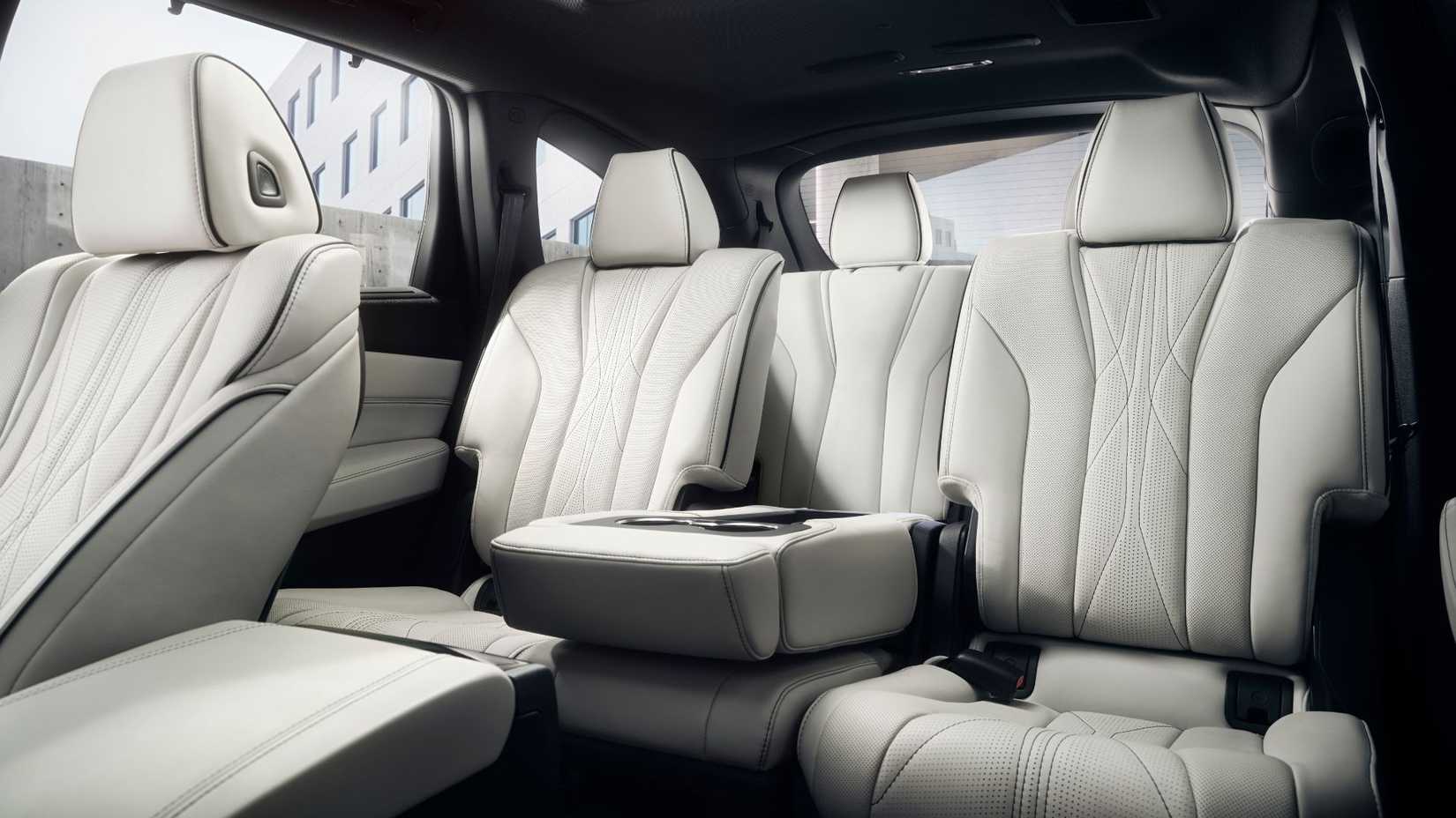 Shot inside the cabin of a 2022 Acura MDX Type S.