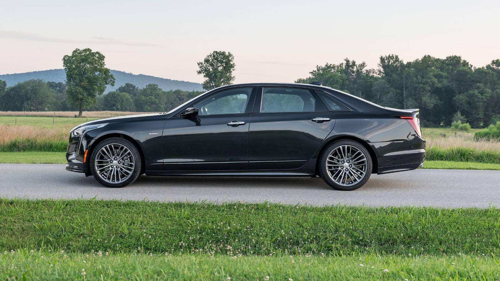 The American S-Class Rival That Costs Less Than a New CT4-V Blackwing