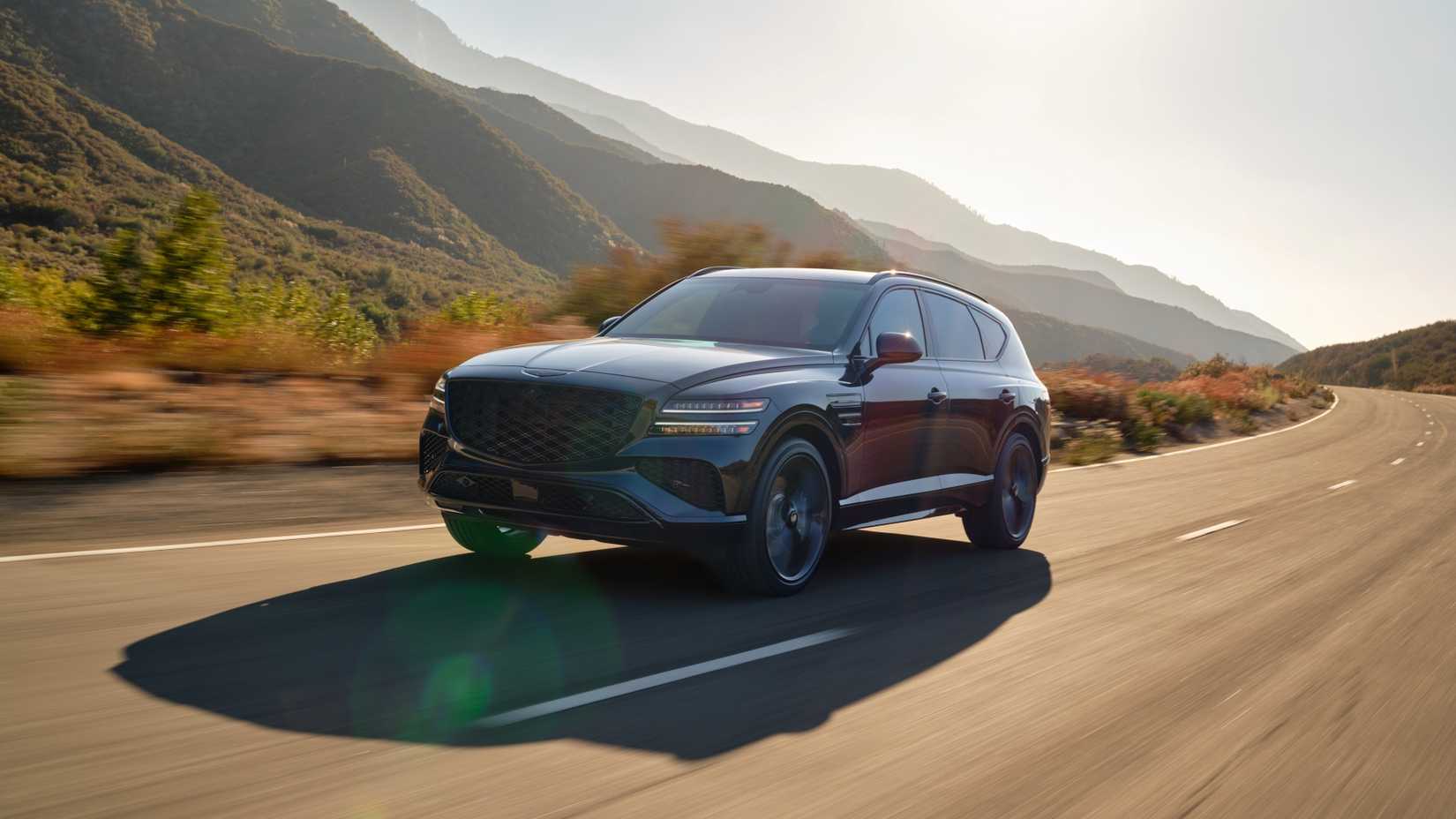 Toma frontal de 3/4 de un Genesis GV80 2026 