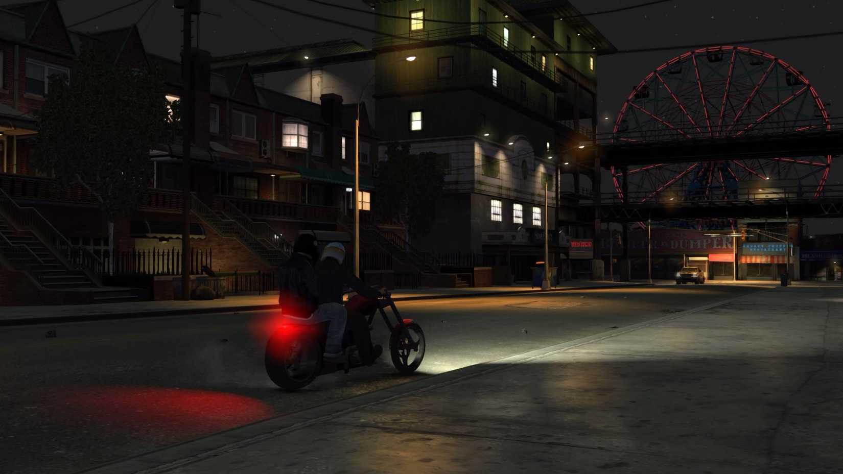 Uma captura de tela do GTA IV mostrando duas pessoas em uma moto.