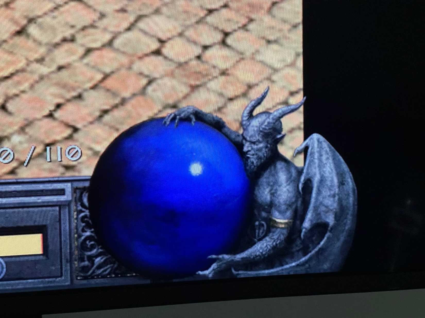 Diablo II с ретро-графикой на mini-LED.