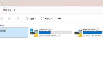 Windows explorer home screen showing internal drives as well as a Steam Deck connected to the PC via USB.