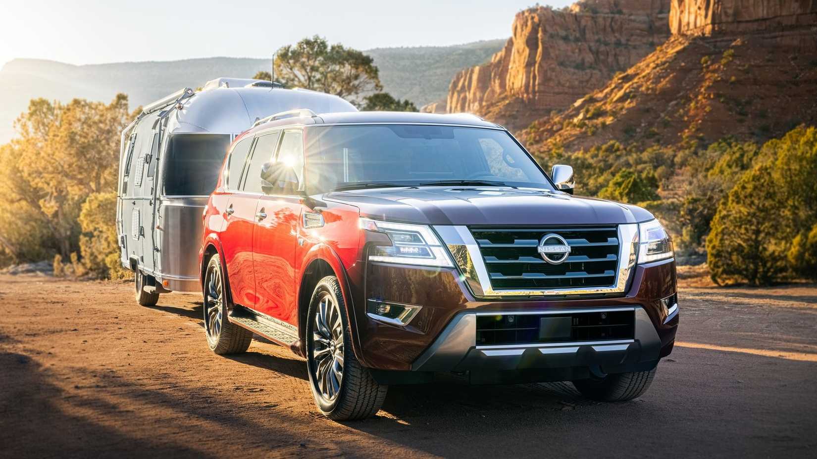 Toma frontal de 3/4 de una Nissan Armada 2021