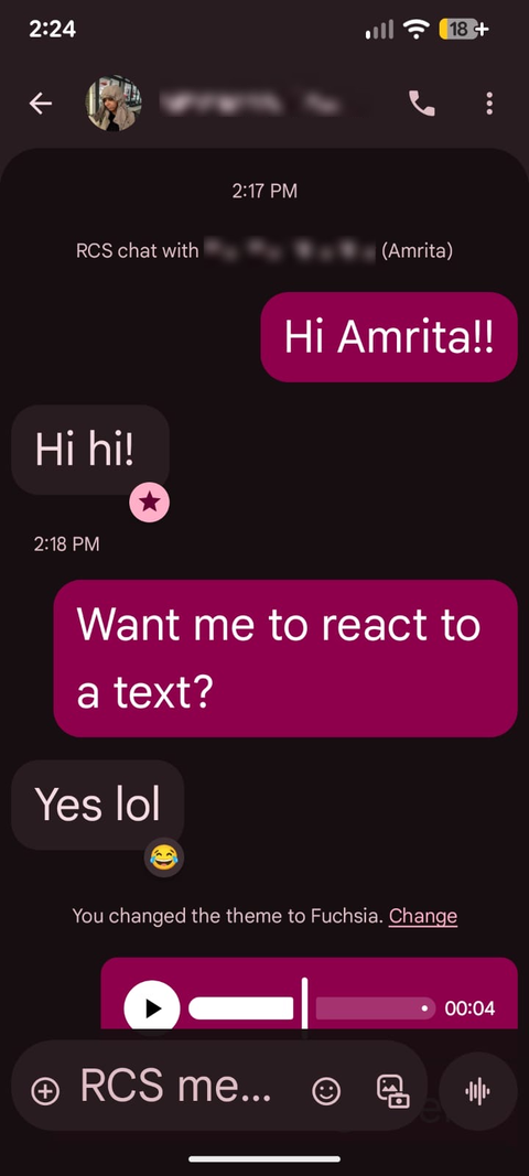 Using the pinch-to-zoom gesture on Google Messages.