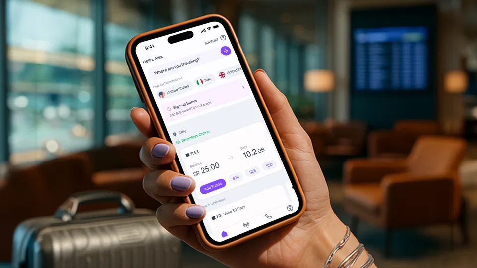 Person using Roamless while in a lounge.
