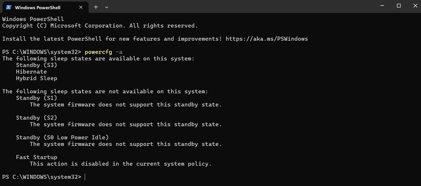 Executando o comando powercfg -a no Windows PowerShell.