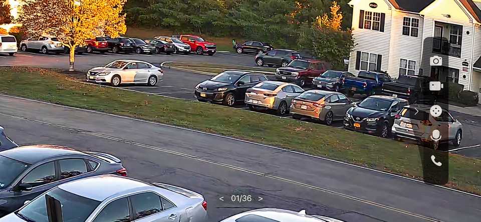 tapo-c560ws-half-zoom-1-1