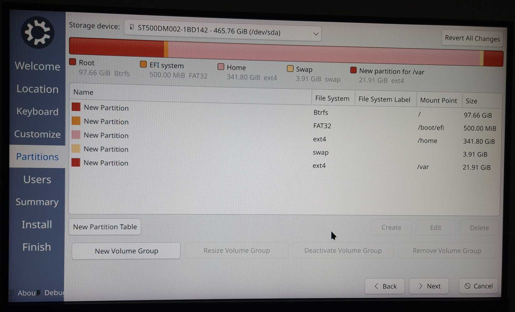 16. Particionado manualmente para instalação do Linux usando Calamares.