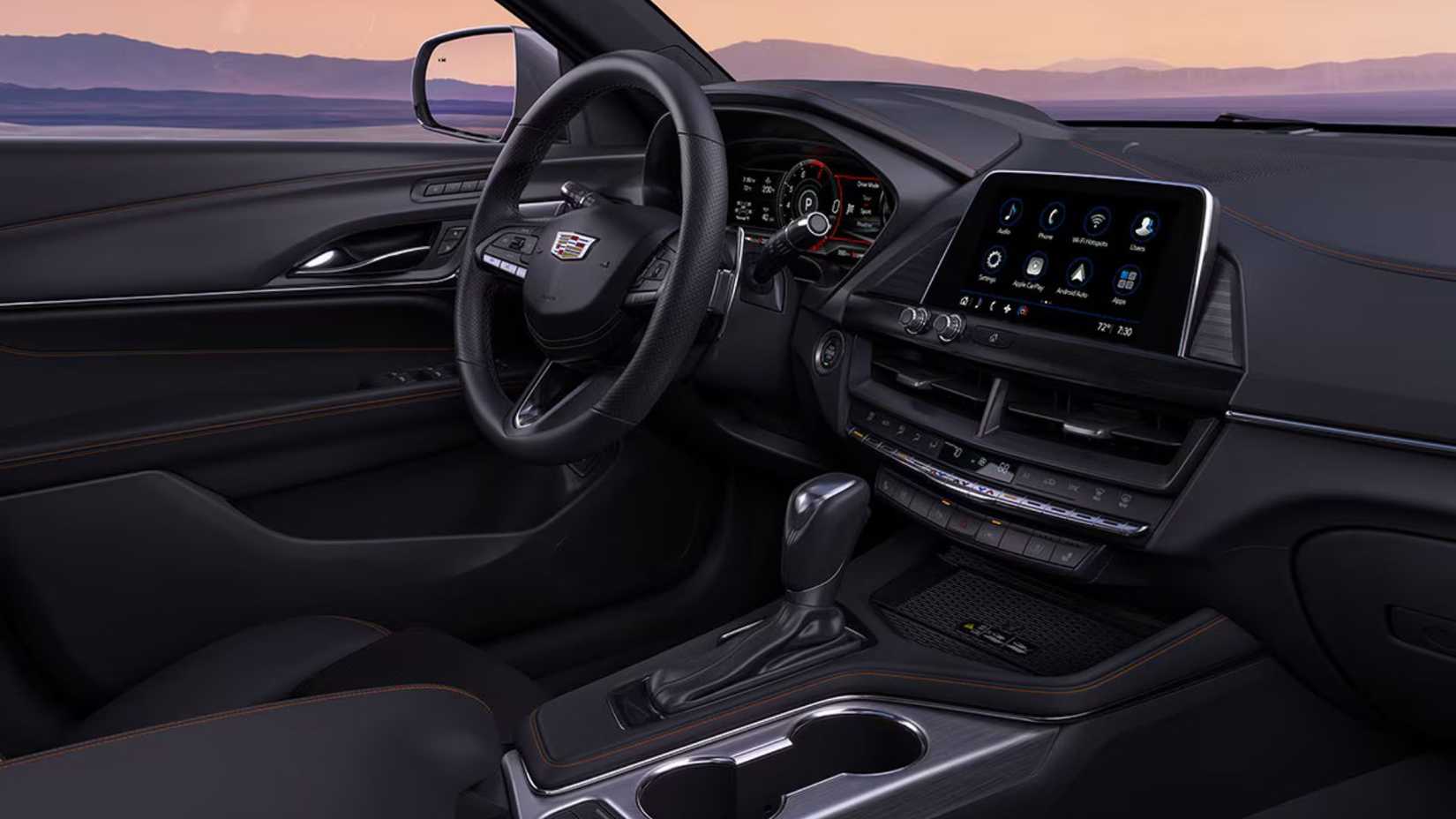 2026 キャデラック CT4 で撮影されたダッシュボード。