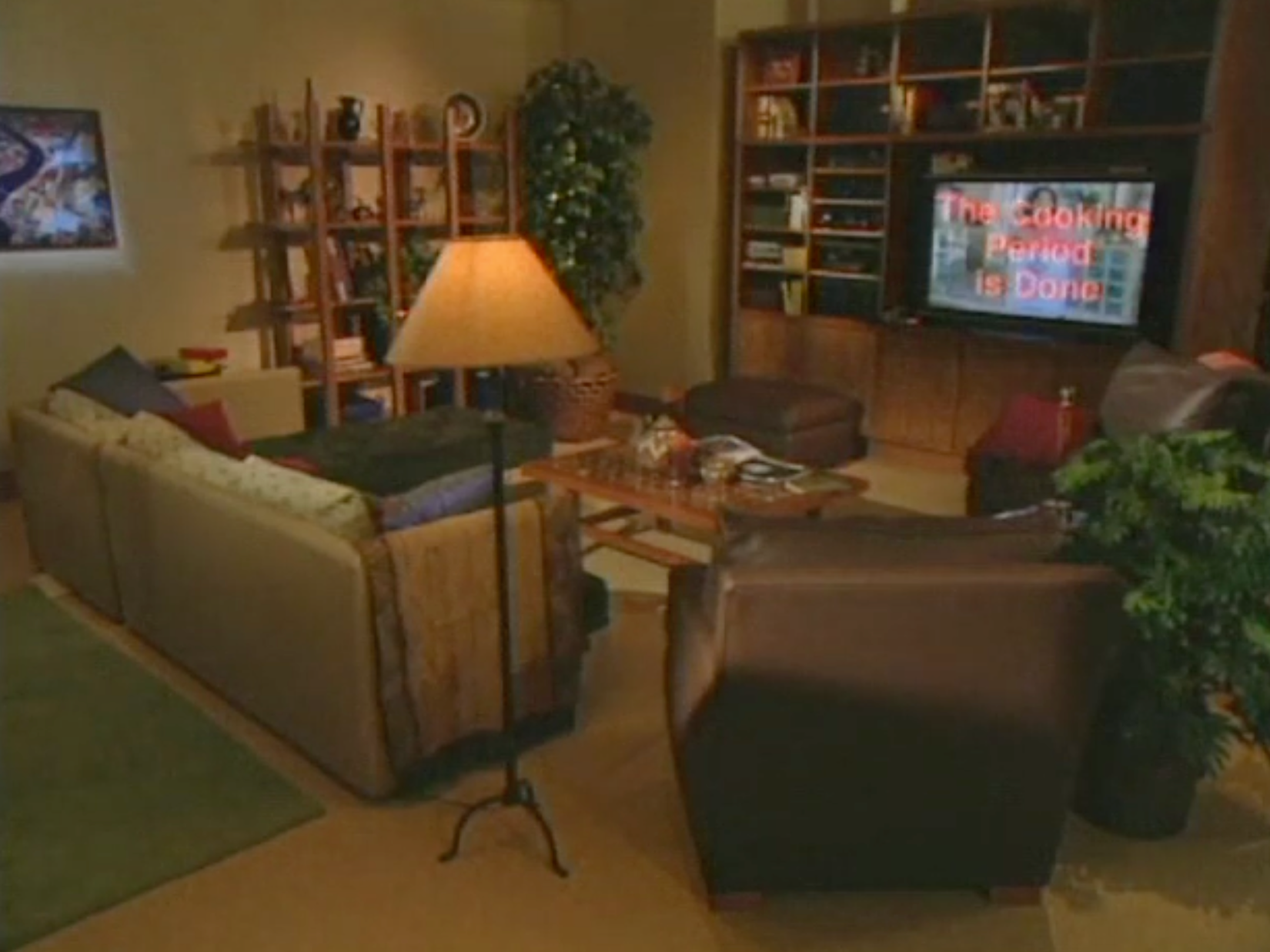 Uma notificação na TV de um fogão conectado.