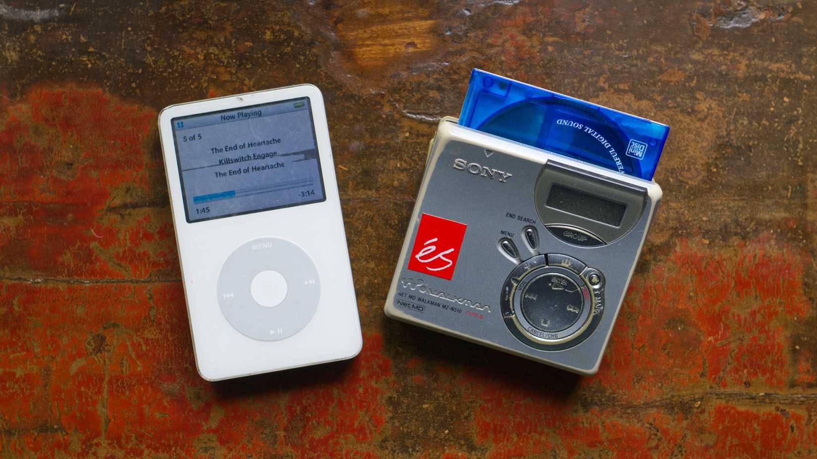 I tried living like it was 2005—here’s the tech that still holds up