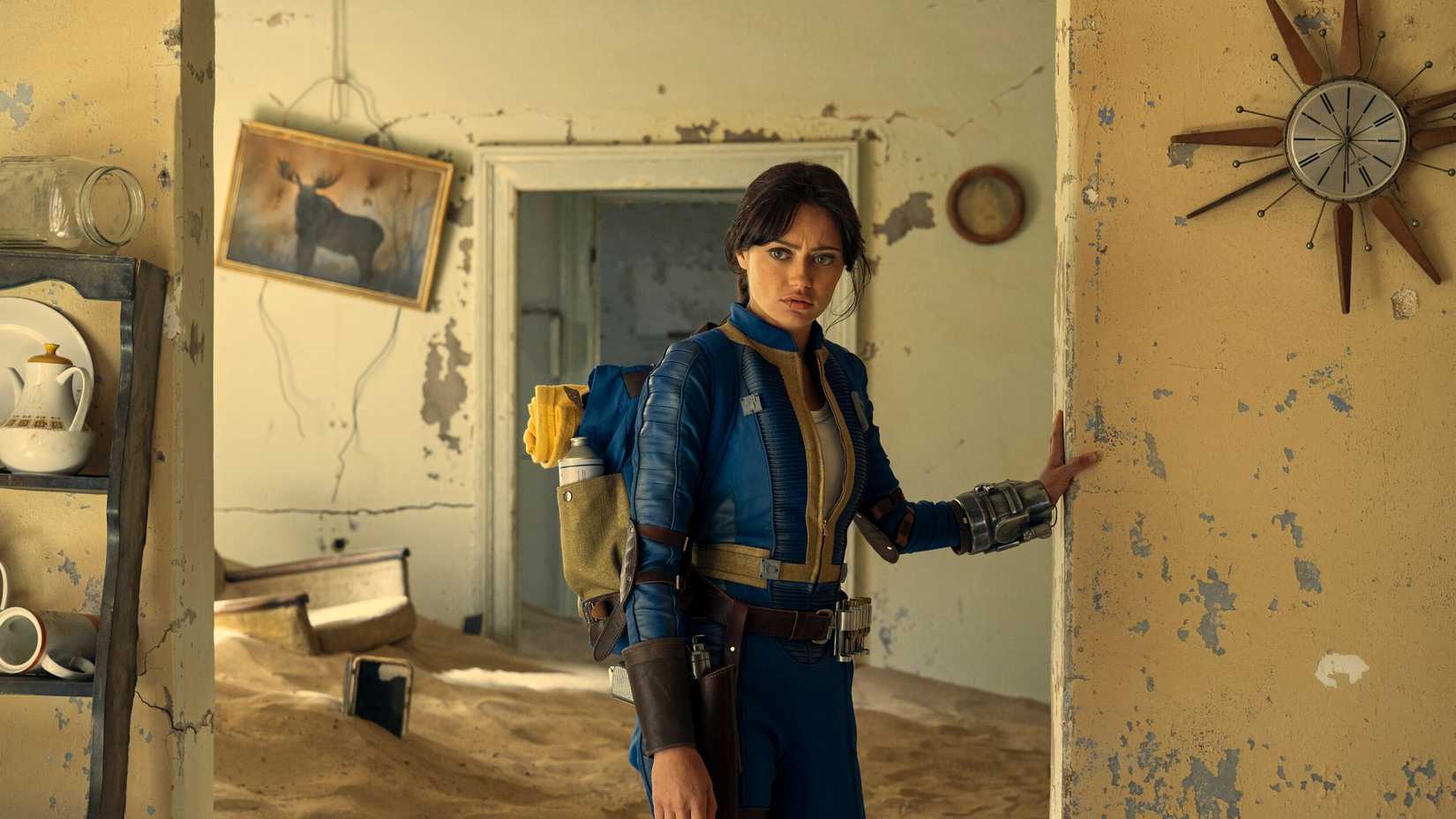 Ella Purnell as Lucy in the Fallout television series.