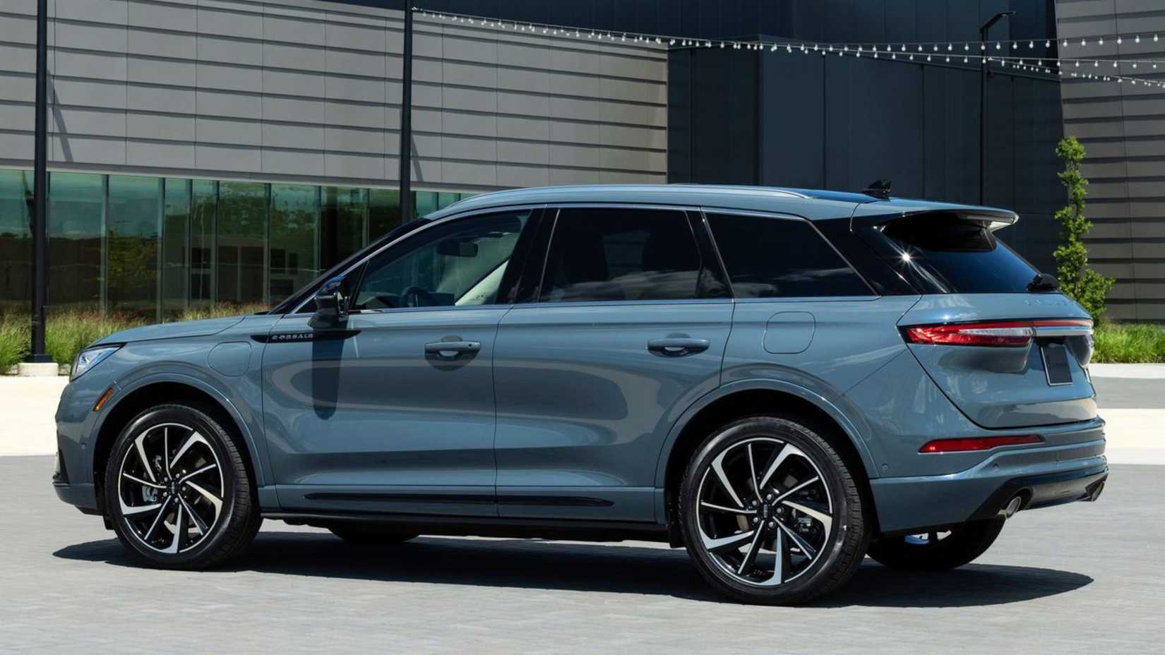 Static rear 3/4 shot of a gray 2023 Lincoln Corsair.