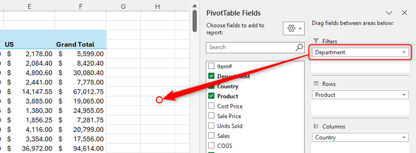 O filtro Departamento no painel Campos da tabela dinâmica no Excel é clicado e arrastado para uma área fora do painel para removê-lo.
