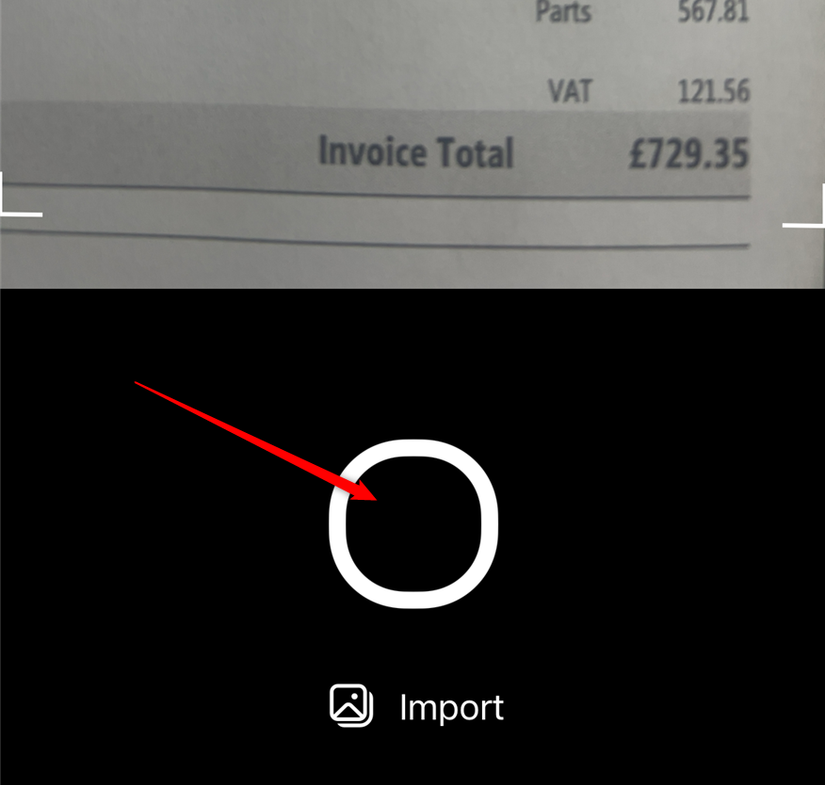 O botão do obturador no recurso Dados da imagem no aplicativo iOS Excel.