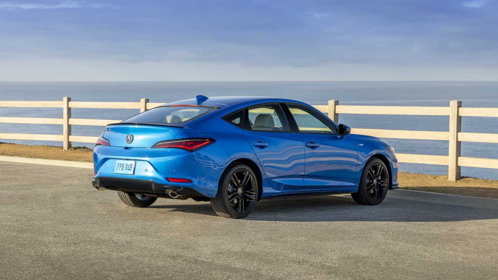 Toma de 3/4 trasera de un Acura Integra 2026 