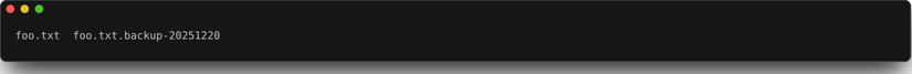 Uma janela de terminal exibindo foo.txt e seu arquivo de backup.