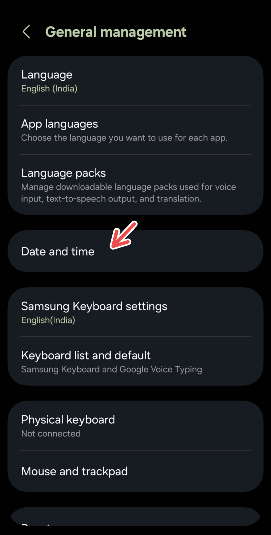 A Samsung Galaxy screenshot with a red arrow pointing to