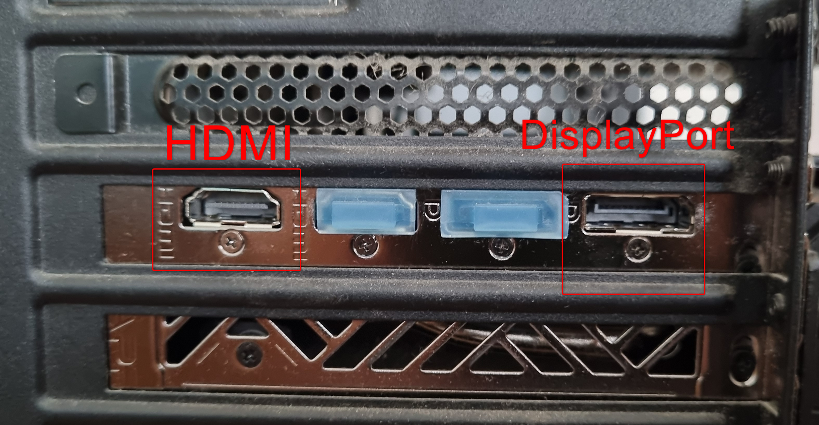 Connect the monitor cable to the wrong port 0