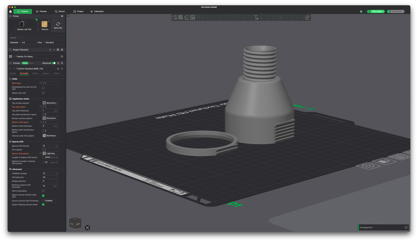 Bambu Sliceer przedstawiający model wycięty w taki sposób, aby można go było wydrukować przy użyciu znacznie mniejszej ilości włókna.