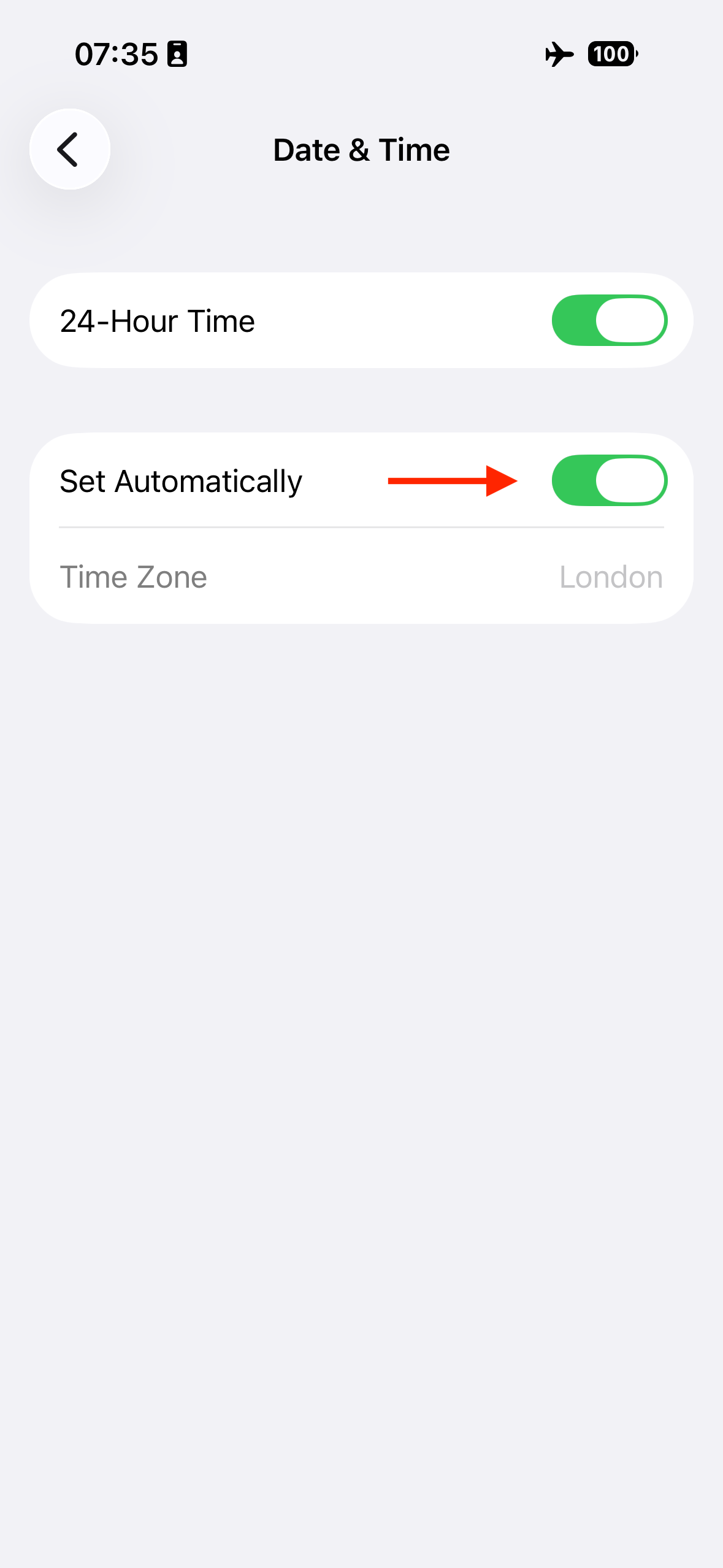 The Set Automatically toggle in the Date & Time settings on an iPhone.
