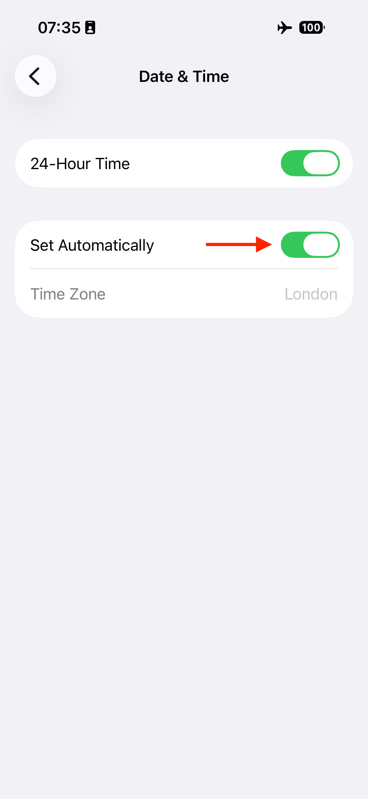 The Set Automatically toggle turned on in the Date & Time settings on an iPhone.
