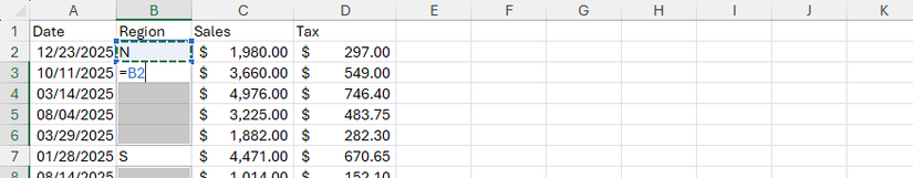 Hình 9: Nhiều ô trống trong một cột Excel được chọn và phím Mũi tên Lên được nhấn để chọn ô B2 làm tham chiếu trong ô B3.