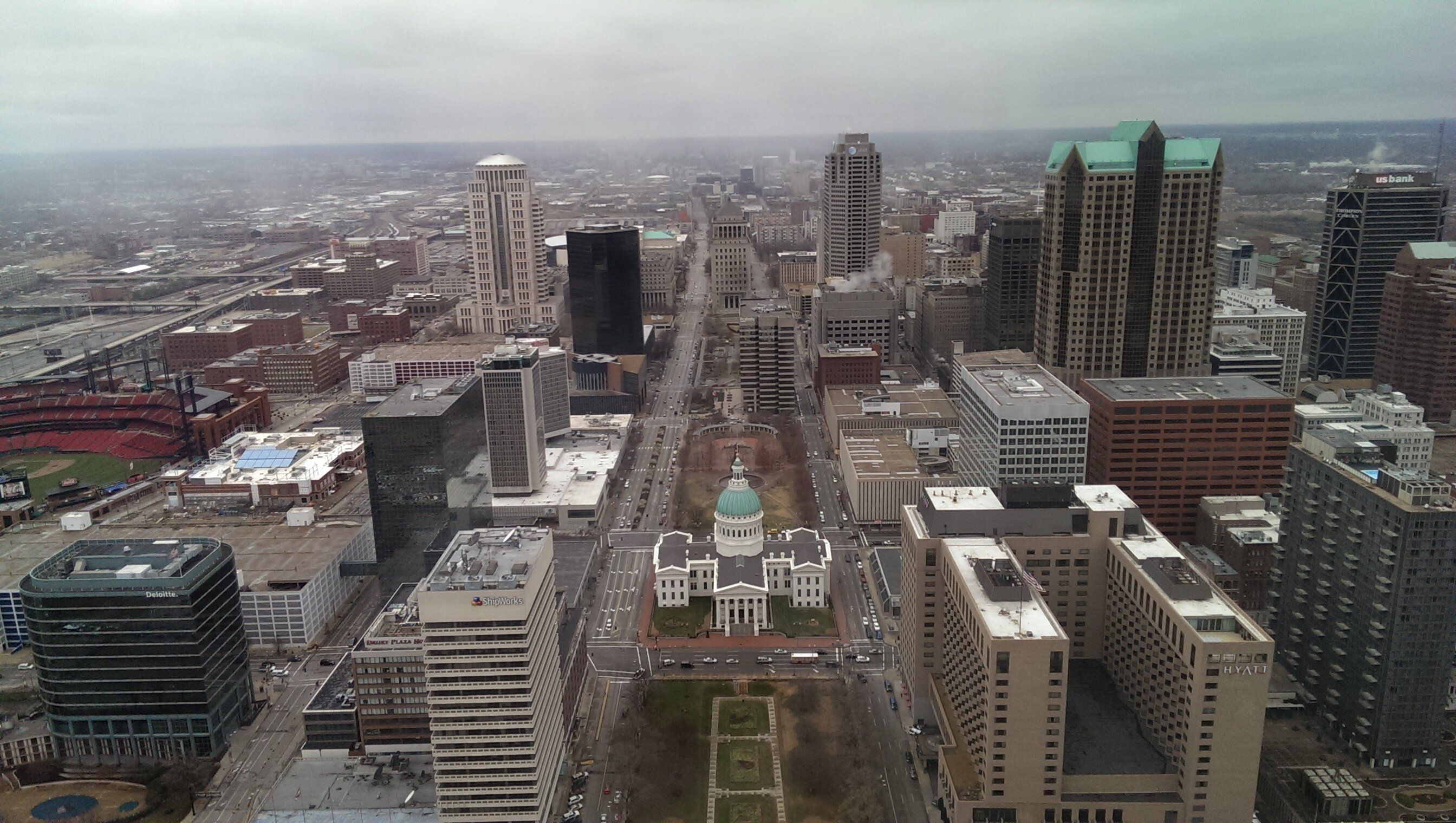 Photo of the Missouri state capitol taken with an HTC One M7.