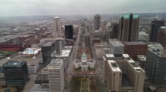 Photo of the Missouri state capitol taken with an HTC One M7.