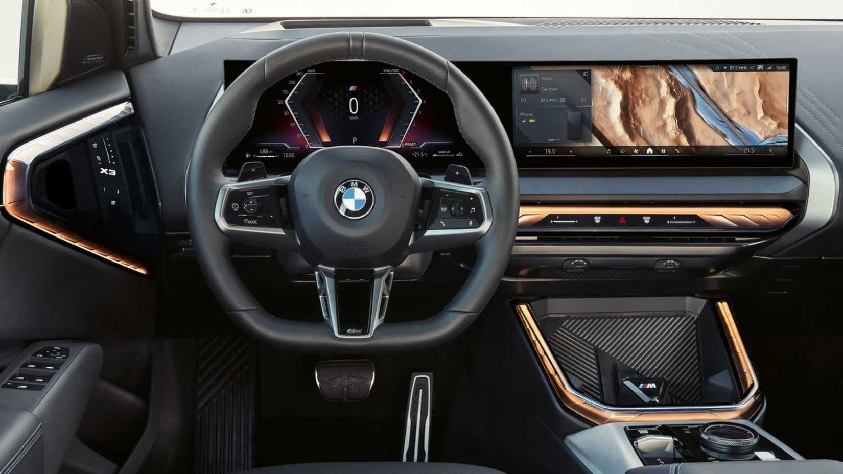 Салон BMW X3 2025 года.