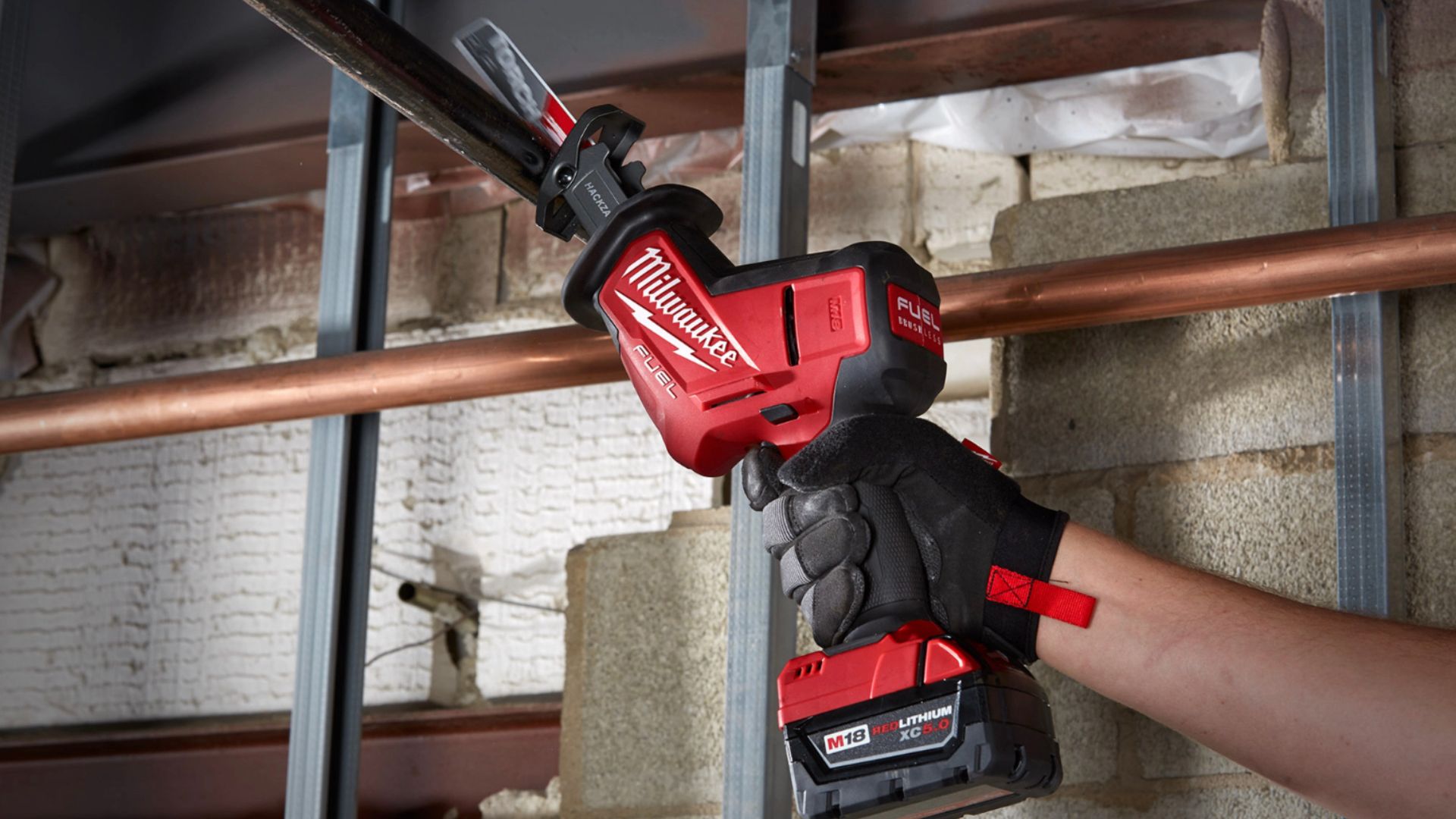 Milwaukee M18 hackzall cutting pipe