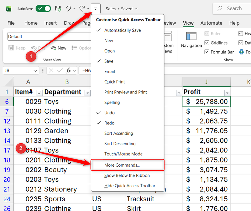 Mũi tên trong QAT của Excel, với More Commands được chọn.