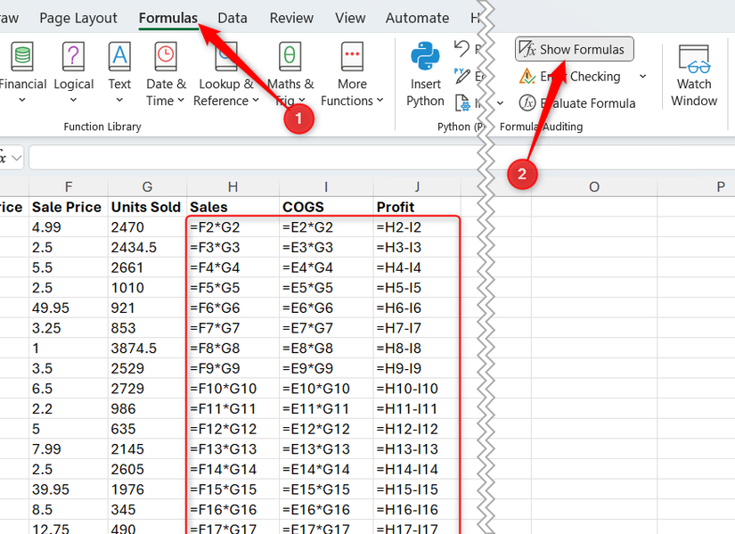 Hình 11: Các công thức cho ba cột trong Excel được hiển thị khi nút Hiển thị Công thức (Show Formulas) được chọn.