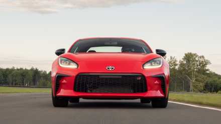 Head-on action shot of a 2022 Toyota GR86