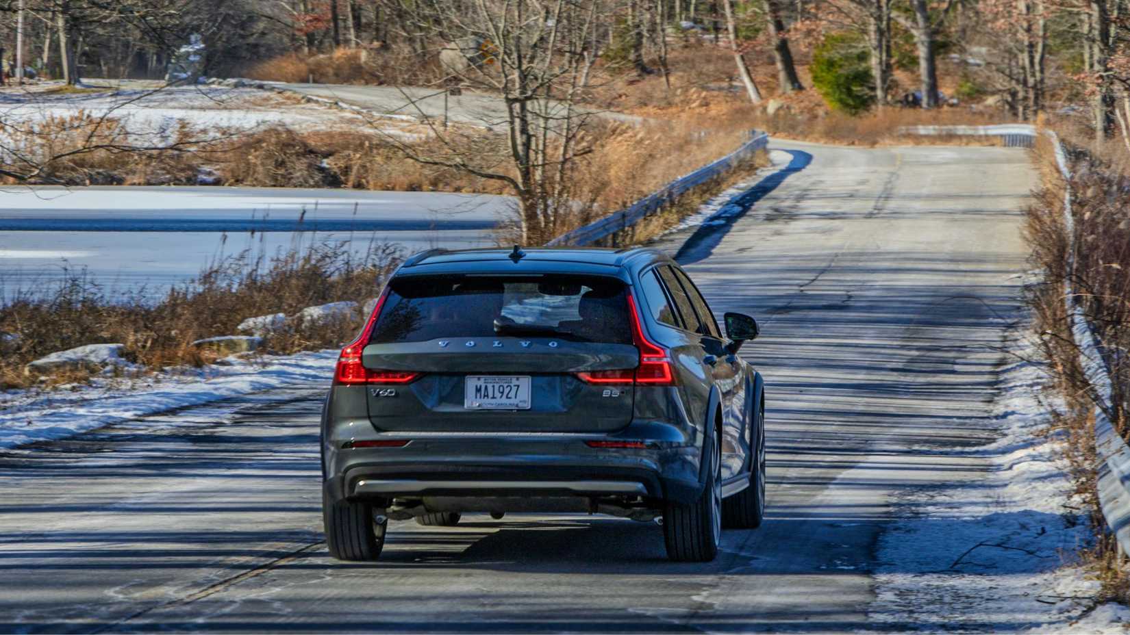 Dynamic rear-end shot of a gray Volvo V60 Cross Country.