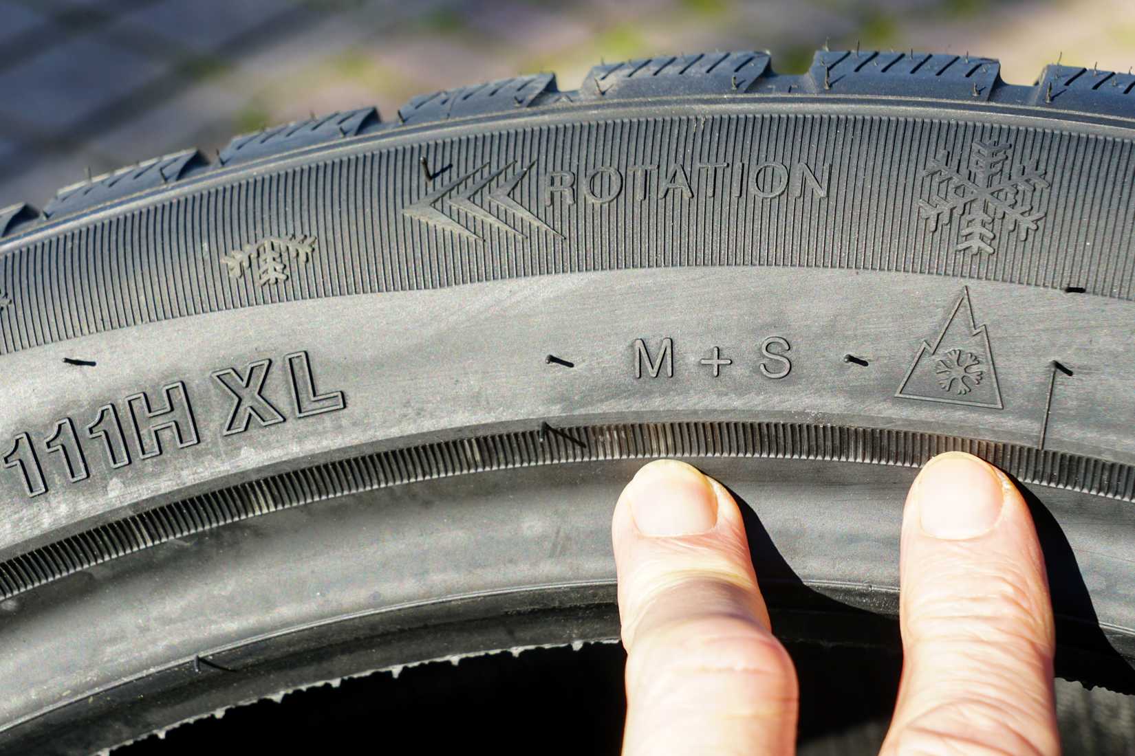 A screenshot of the sidewall of a Winter tire.