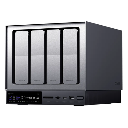 Zettlab D4 NAS.